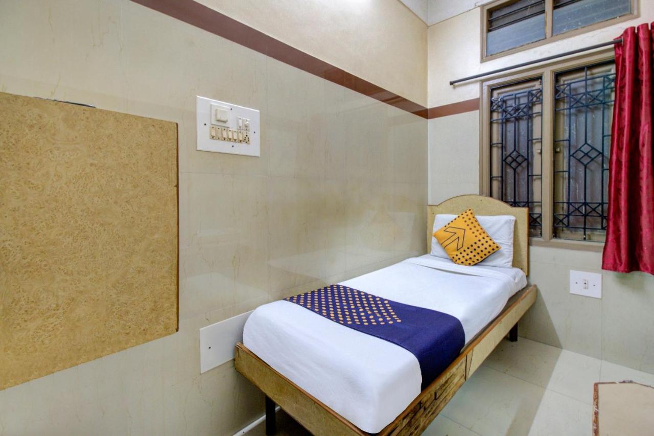 Spot On 75643 Golden Guest House Bangalore Eksteriør bilde